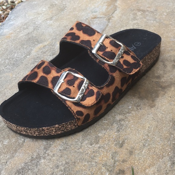 Leopard Print Flatform Sandal Slides - Picture 3 of 5